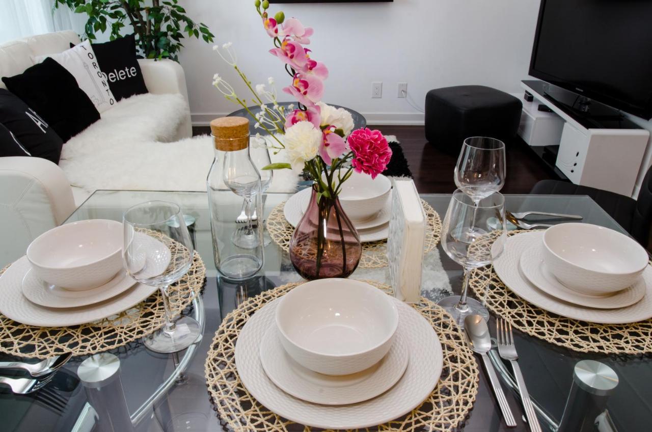 Marvelous Apartments In The Heart Of Торонто Екстер'єр фото