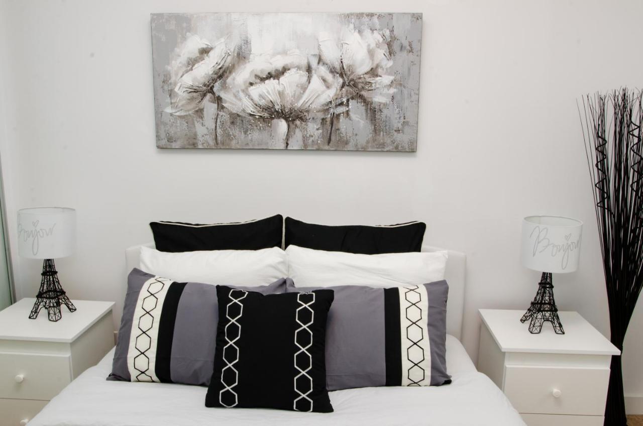 Marvelous Apartments In The Heart Of Торонто Екстер'єр фото