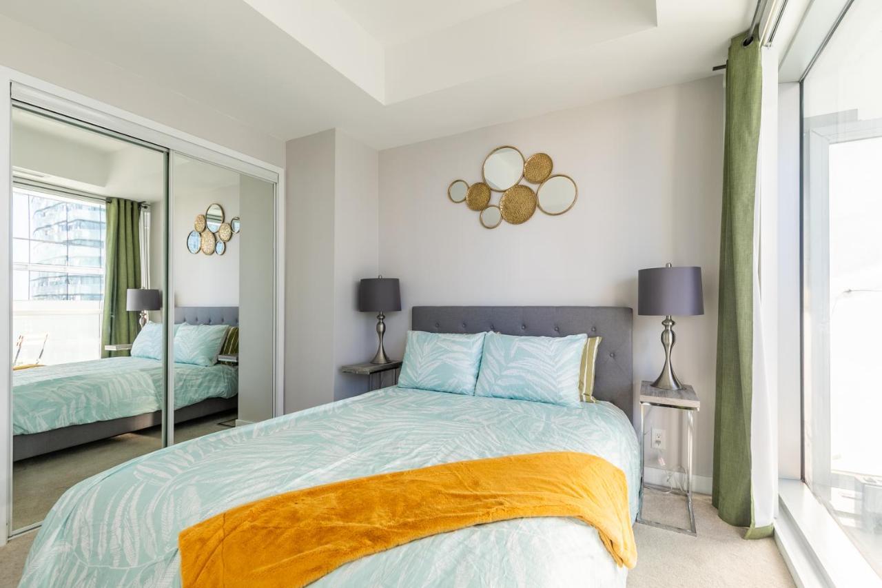 Marvelous Apartments In The Heart Of Торонто Екстер'єр фото